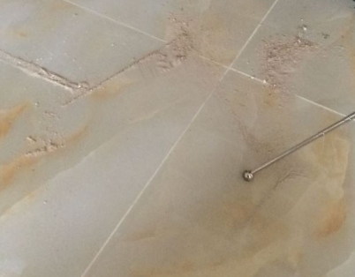 藁城瓷砖空鼓维修公司分享粘合剂选择不当在瓷砖铺贴过程中可能导致以下问题