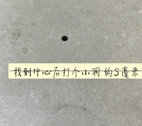 藁城瓷砖空鼓维修公司专业解答在瓷砖铺贴过程中，如果砂料搅拌不均匀，将会带来以下问题